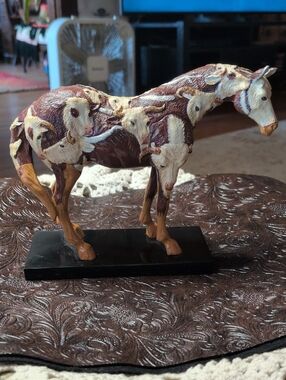 Barnyard Multi-Head Cow Sculpture - Home Art Decorative Figurine